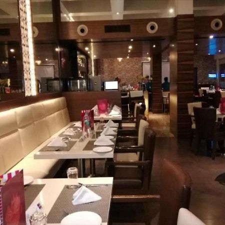 Yogi Metropolitan Hotel Navi Mumbai Kültér fotó