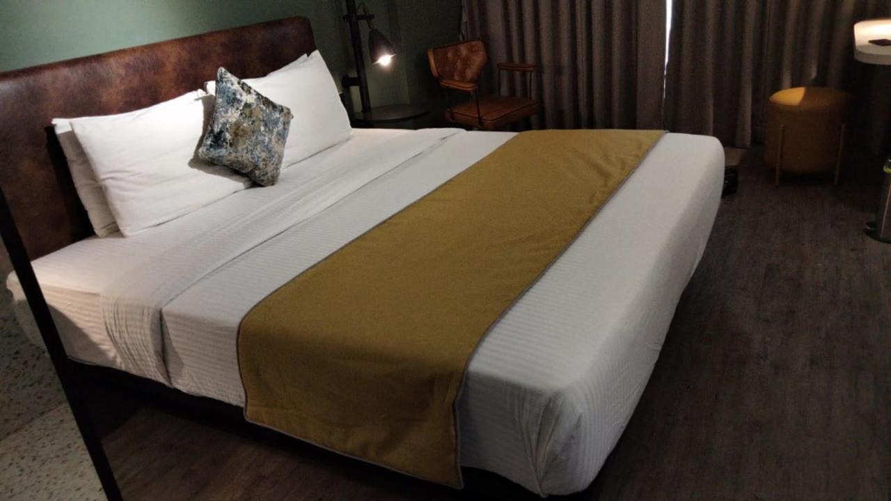 Yogi Metropolitan Hotel Navi Mumbai Kültér fotó