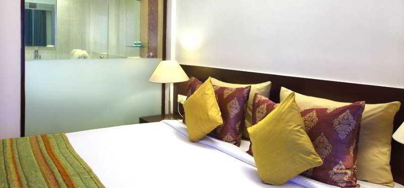 Yogi Metropolitan Hotel Navi Mumbai Kültér fotó